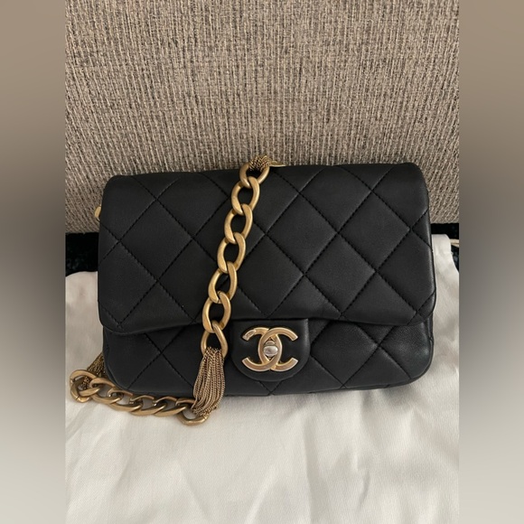 Chanel chain bag - Picture 4 of 15